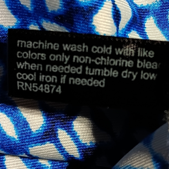 The Limited EUC Women's Halter Blouse, Medium with Bow on Left Shoulder - Picture 9 of 11